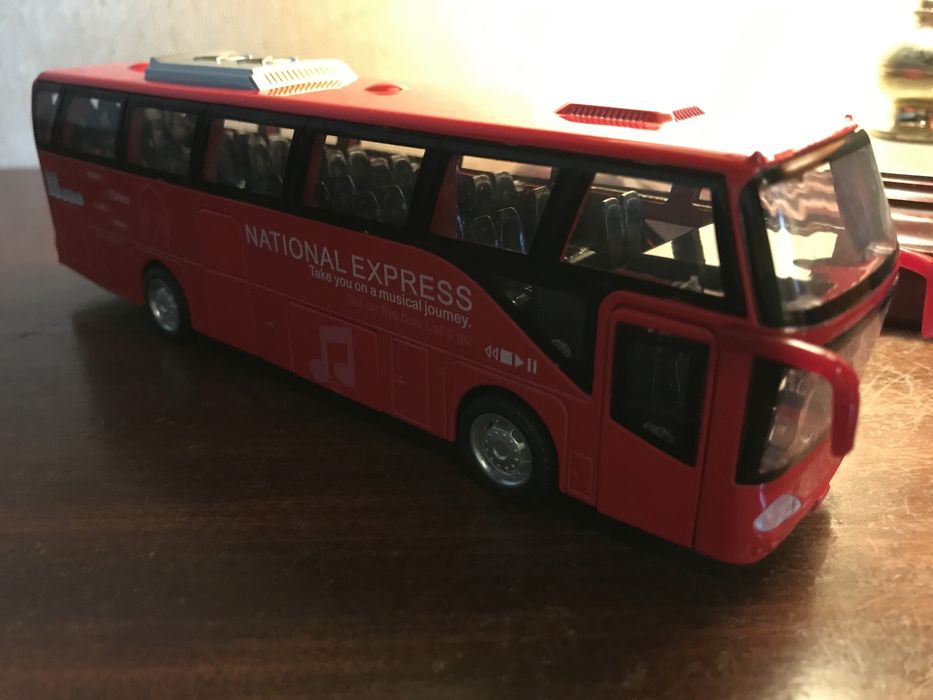 Miniatura autocarro com luz e som