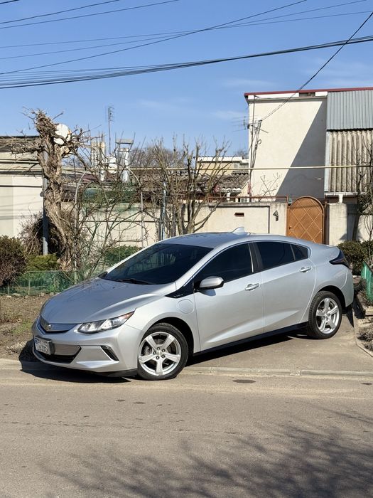 Chevrolet Volt 2 2016г.Plug-in Hybrid до90км на зарядке,до 5л.расход