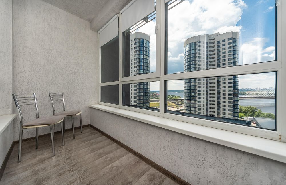 Фантастичний вид на Дніпро. ЖК Зарічний. 2к квартира подобово.