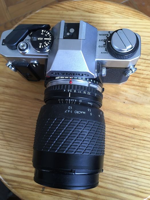 Máquina fotográfica Olympus OMG