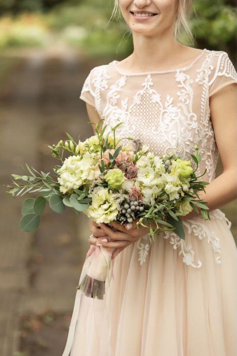 Весільна сукня продаж