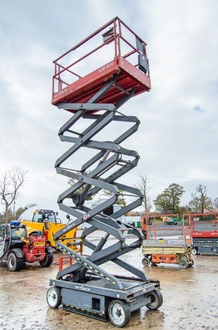 Ножничний піднімач(пеканіска)електричний 12 метрів