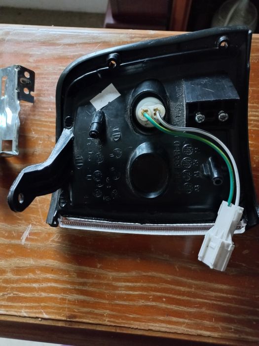 Pisca  direito de opel campos,  novo nunca usado.  30 €