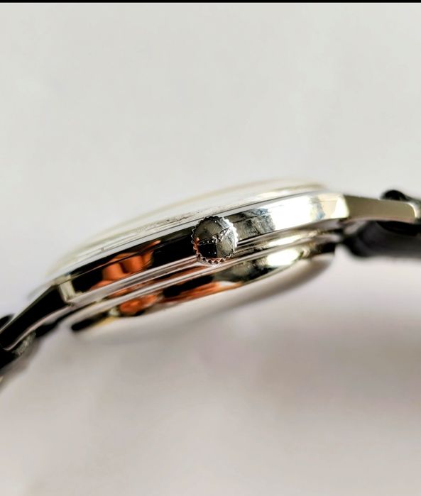 Oryginalny szwajcarski zegarek Longines z 1960