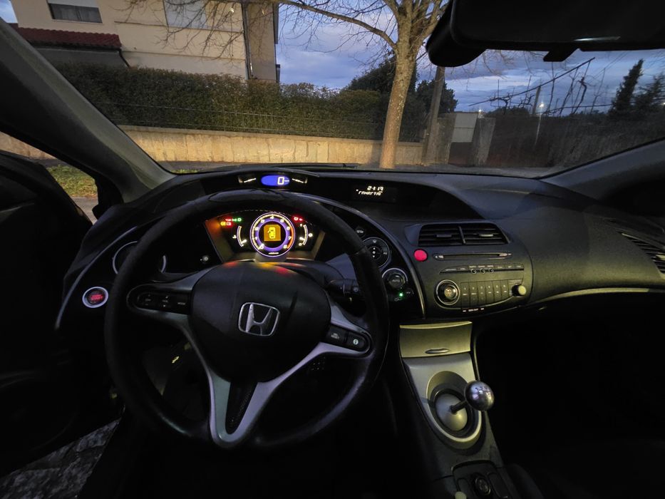 Honda Civic 2006 - gasolina e manual