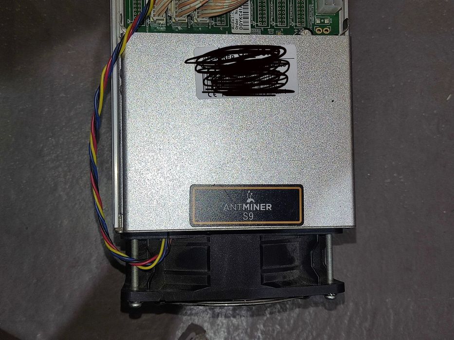 Асік майнер Bitmain Antminer S9 + Блок живлення APW3++ (Комплект)