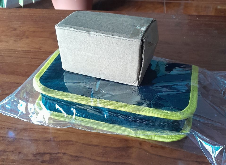 Ferramentas . Ferro de soldar novo. Descarnador de cabos novo