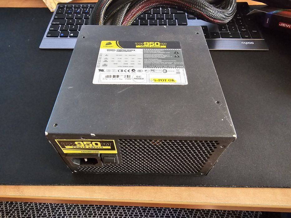 Fonte Corsair TX950W (950W) 80 Plus Bronze