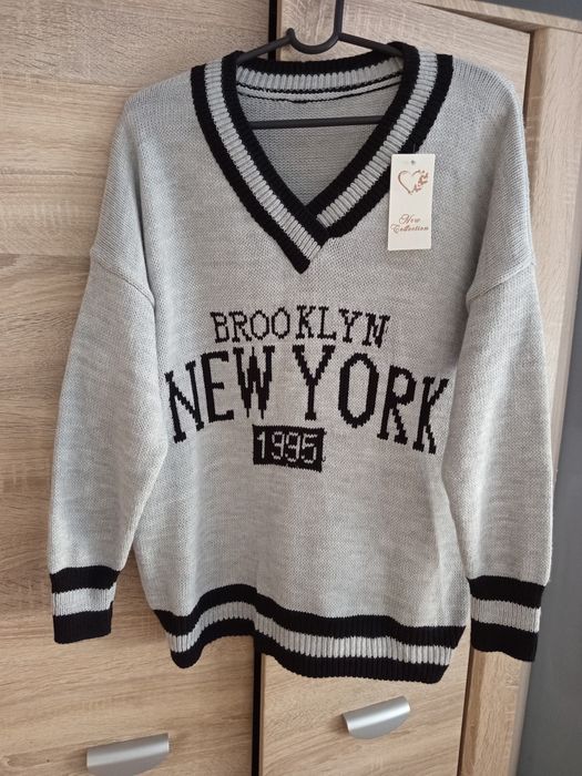 Sweter damski uniwersalny serek