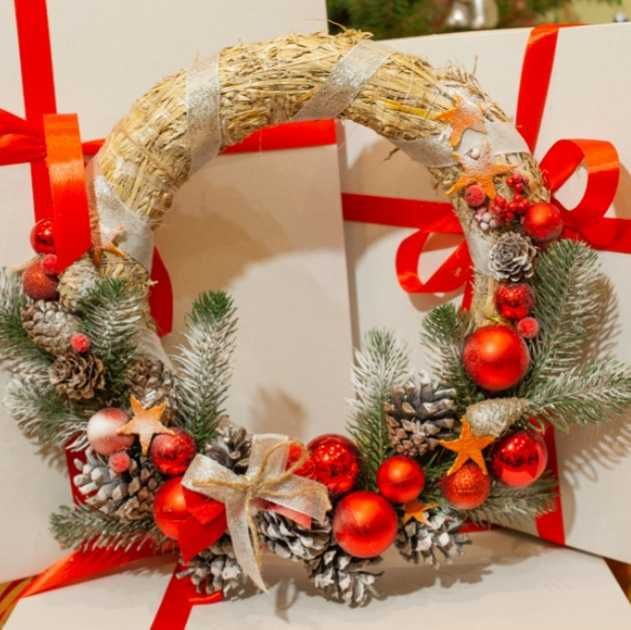 Різдвяний вінок, новорічний декор