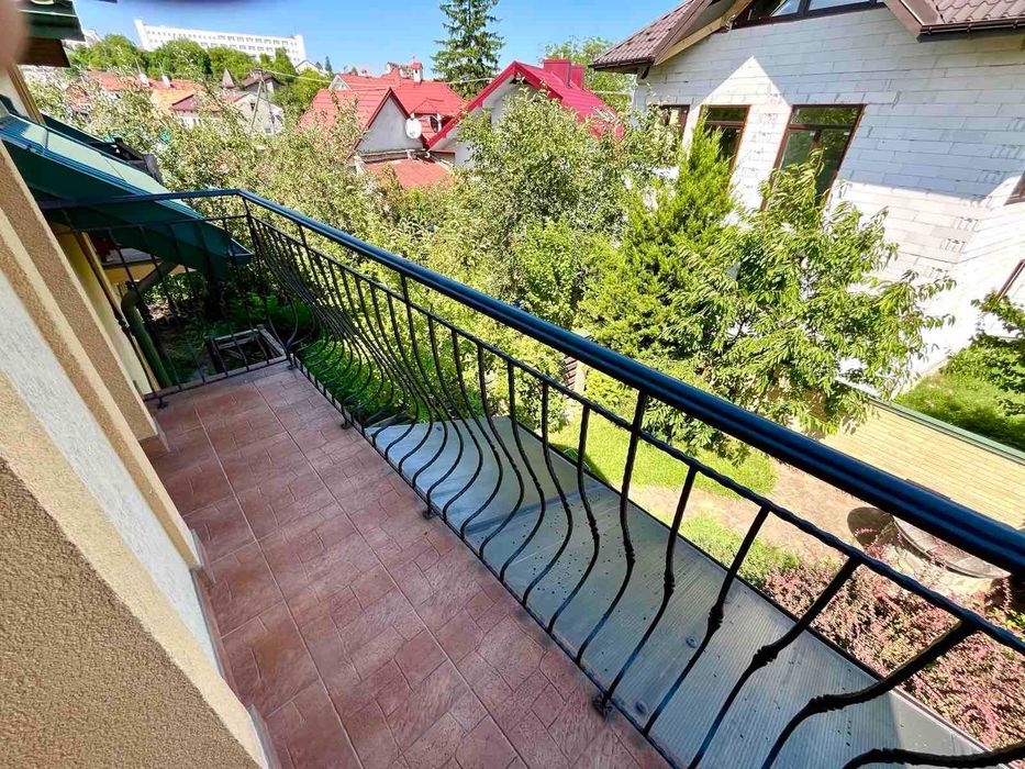 Продаж Котеджу. м. Львів-Винники. 185 000 $.