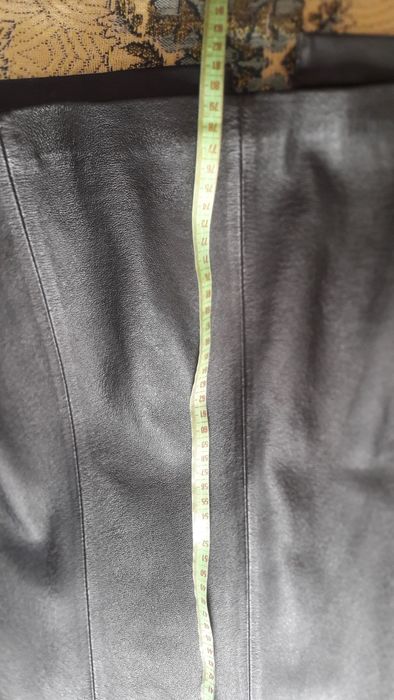 Продам две женские натуральные кожаные куртки