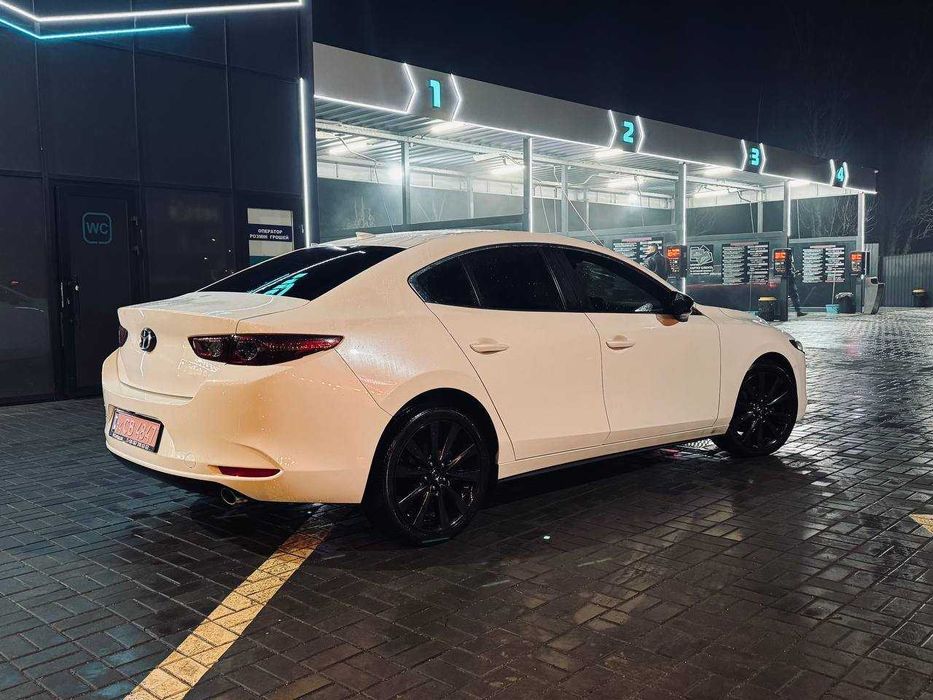 продам Mazda 3 2019