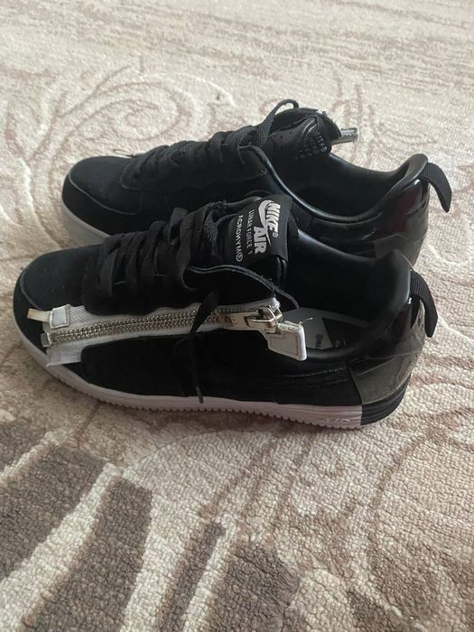 Кросівки Nike Lunar Force 1 Low Acronym Black White

Матеріал - замша,