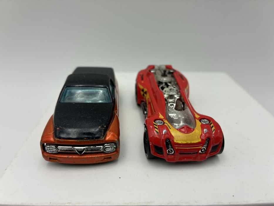 Hot Wheels 2 sztuki