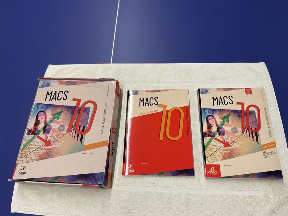 Manuais e dossiê de macs 10° ano