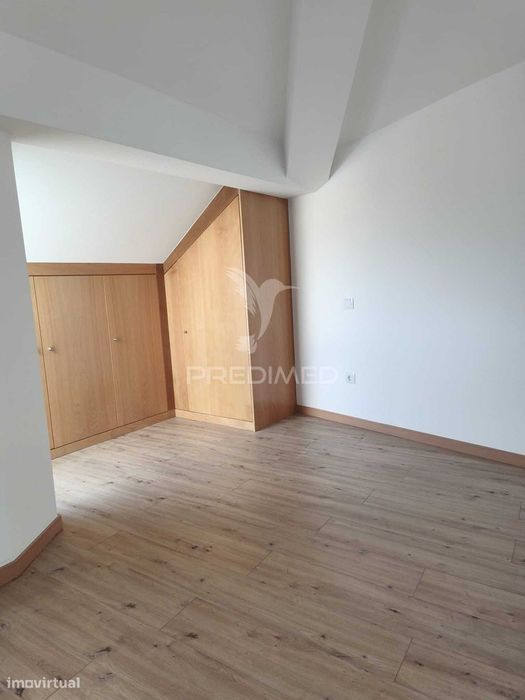 Apartamento novo  T0+1 no centro de Ovar
