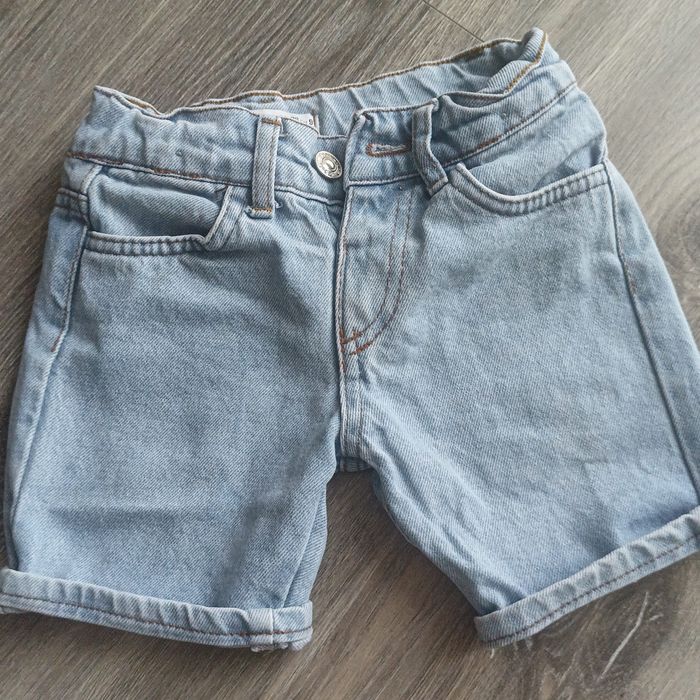 Джинсові шорти для хлопчика