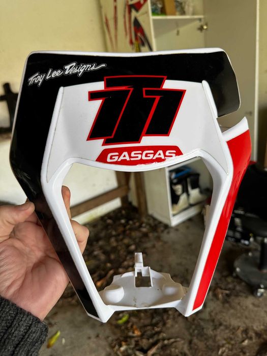 Material diverso para motas de motocross e enduro