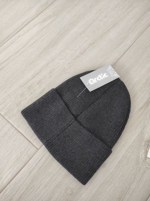 Шапка стильна, якісна біні демісезон.