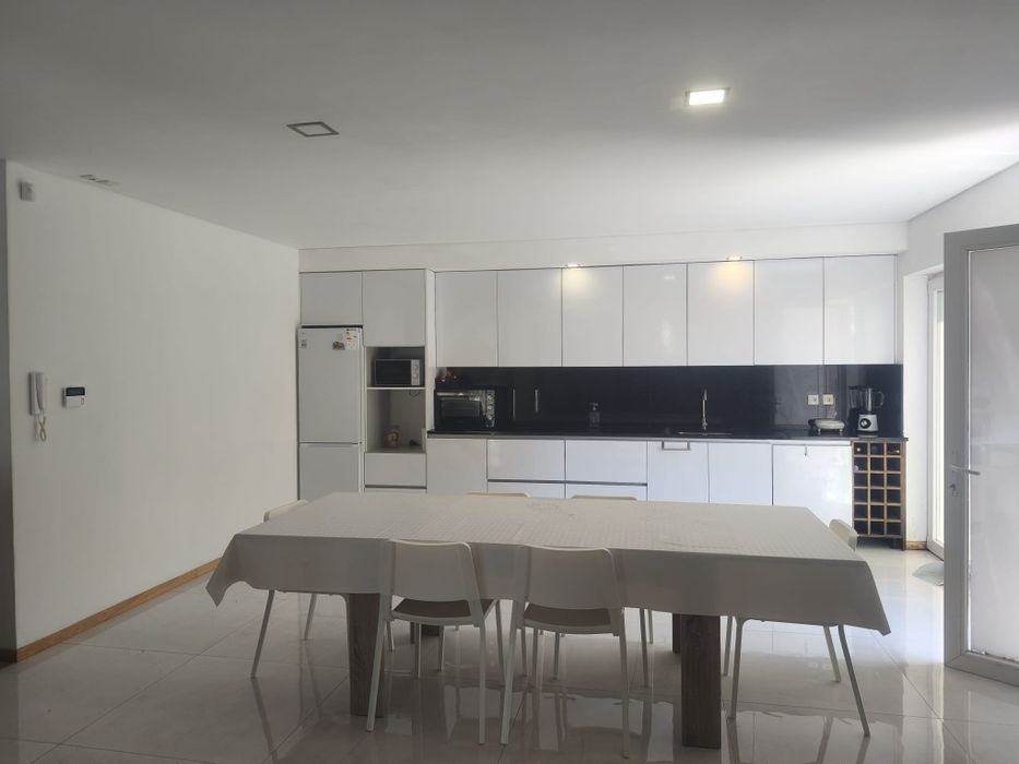 Alugo Andar Moradia T3