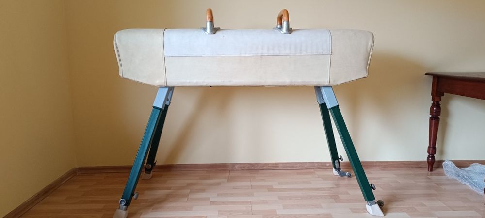 Koń Gimnastyczny z Łękami Skóra Okazjia