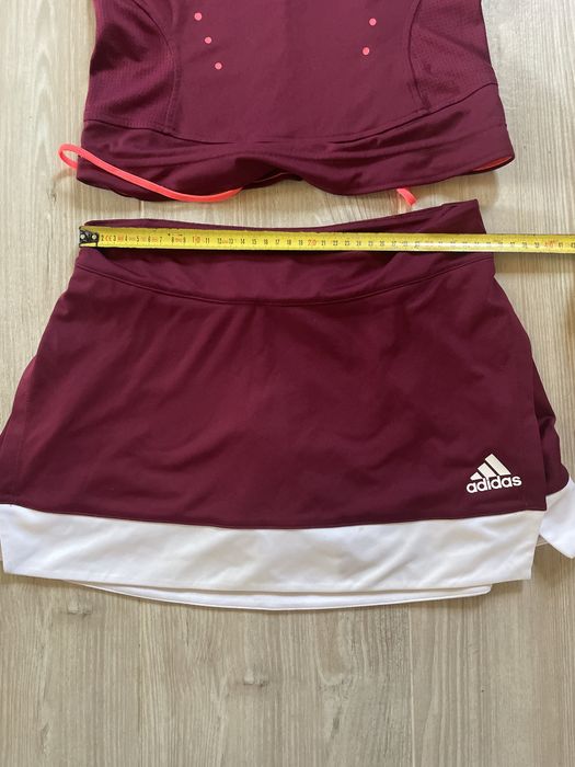 Тенисный костюм adidas 36 р