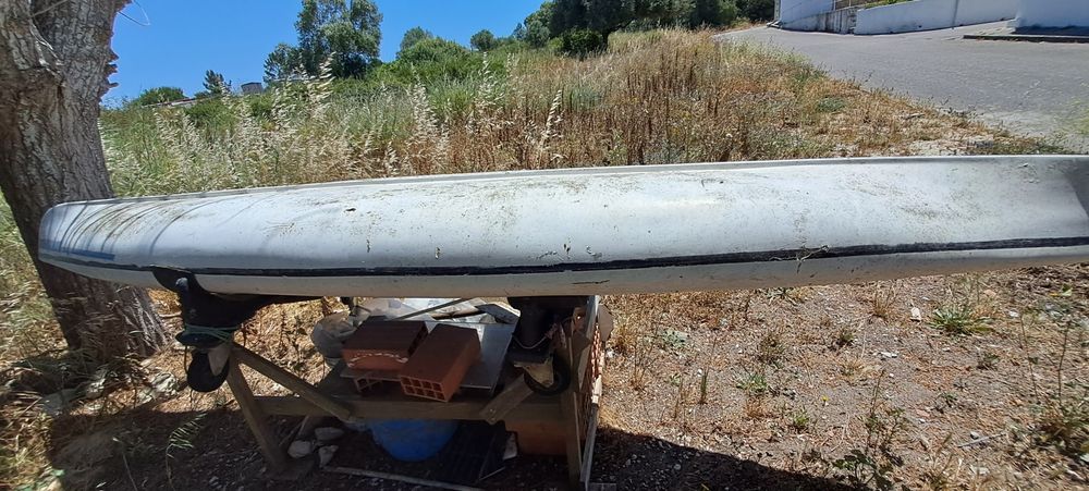 Canoa em fibra de vidro