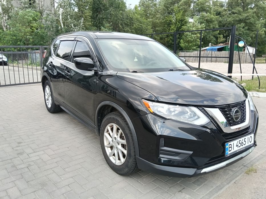 продам автомобіль Ніссан Рог
