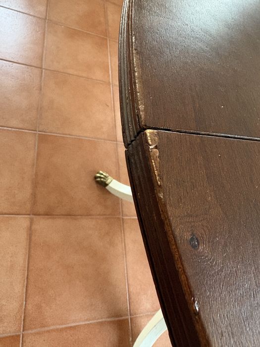 Mesa de jantar redonda extensível