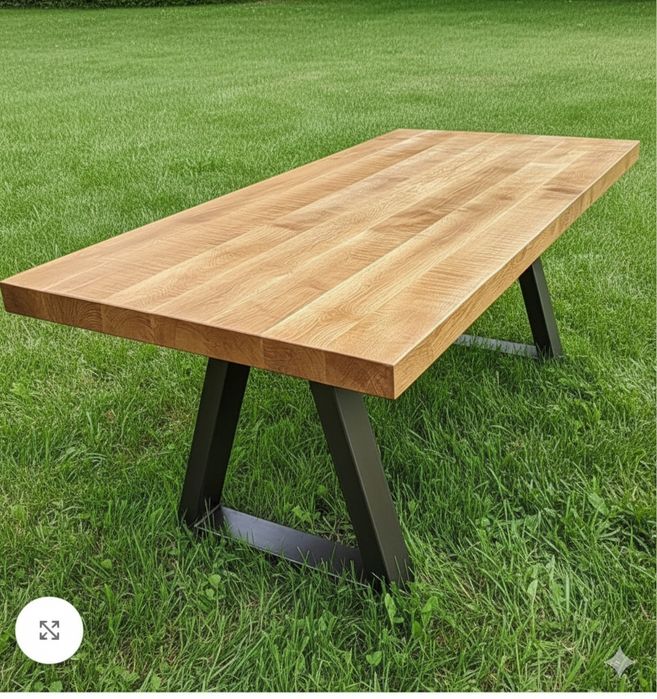 Meble, stoły loft. Nowoczesny salon, kuchnia.