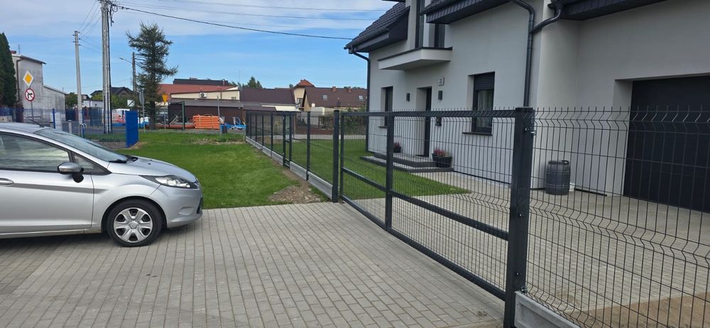 Bramy, Uliczki,  ogrodzenia panelowe