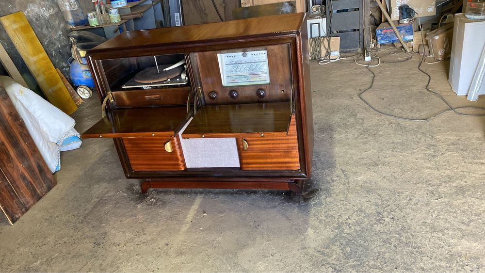 SONORA EXCELLENCE 601 Portable Turntable Radio (1960, Restored)64552831641729122