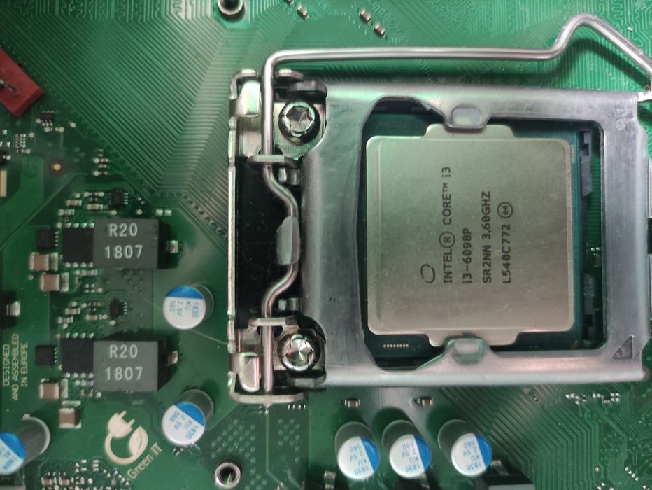 Komputer siemens w580 intel i3