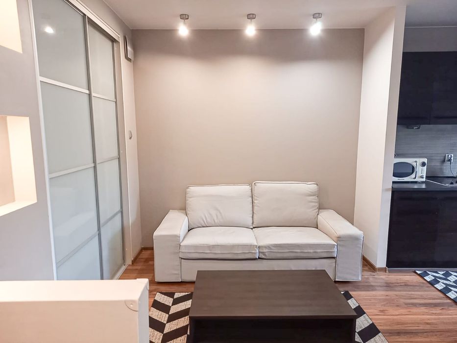Klimatyczne 2 pokoje | 32 m² | Winda | Cicha uliczka | 10–15 minut pieszo od Rynku