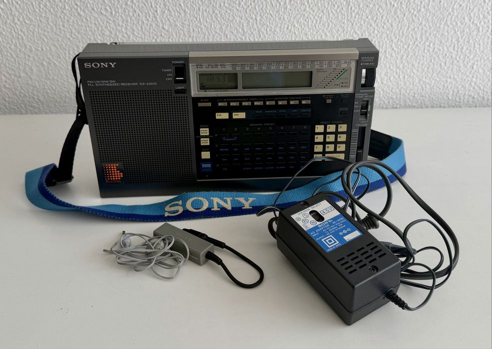 Rádio Sony ICF-2001D impecável