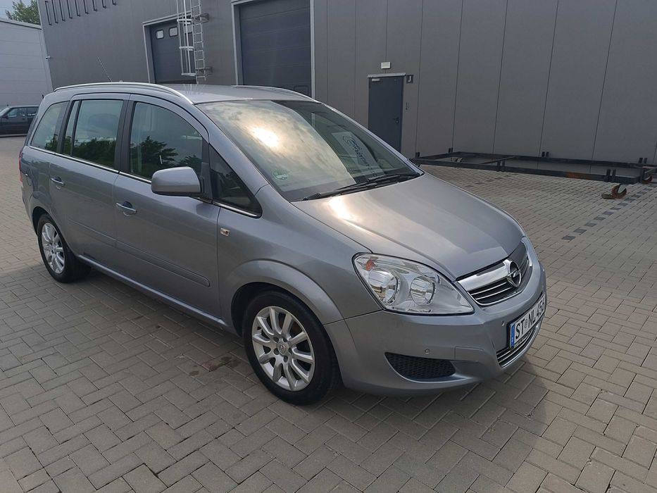 Opel Zafira B 1,8 benz,import Niemcy,7 osobowa,lift,ładny stan 2009rok