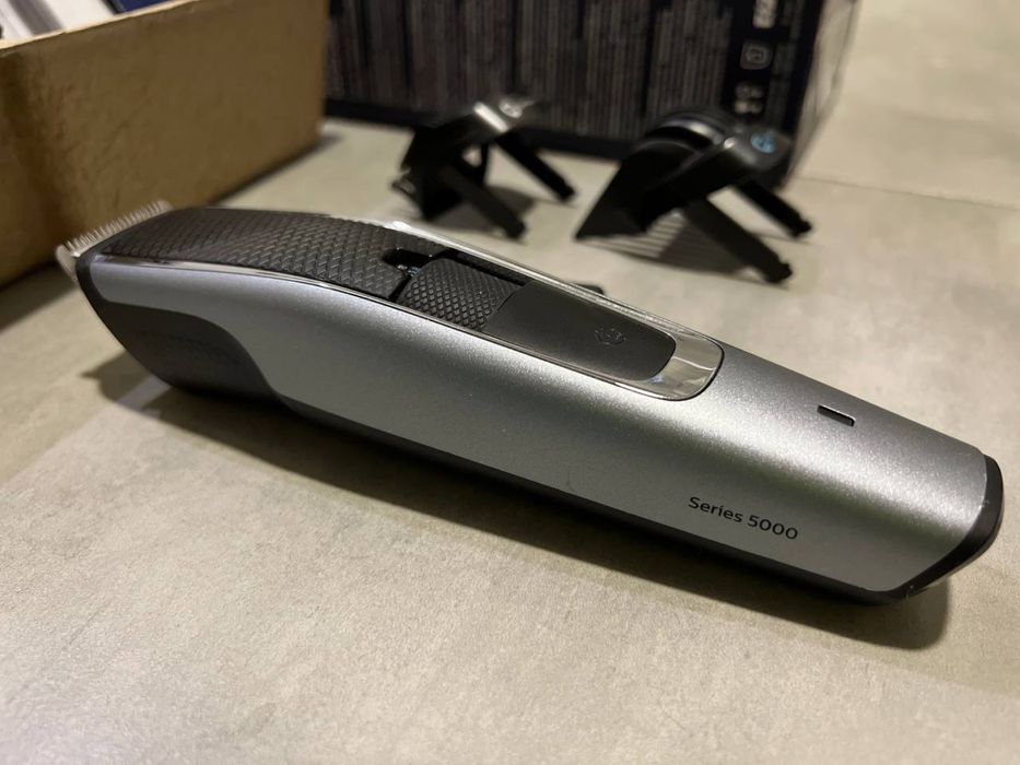 Beardtrimmer series 5000 Тример для бороди BT5502/15