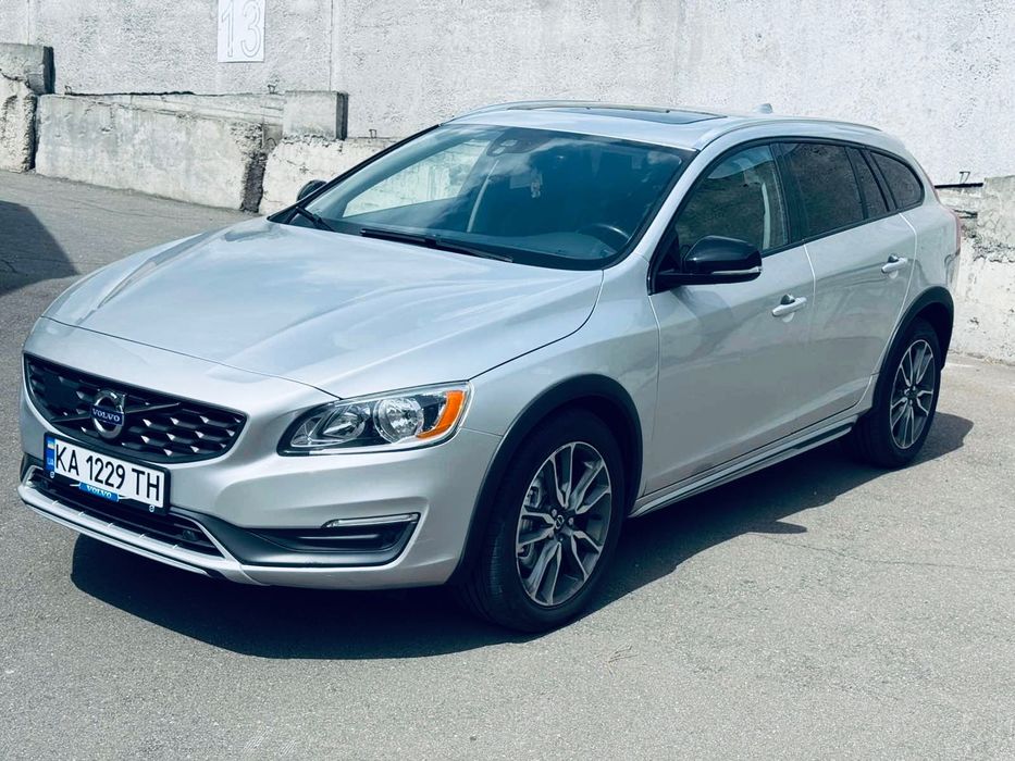 Продам Volvo v60 Cross Country 2.5 Т5 AWD. По vin-2016г.