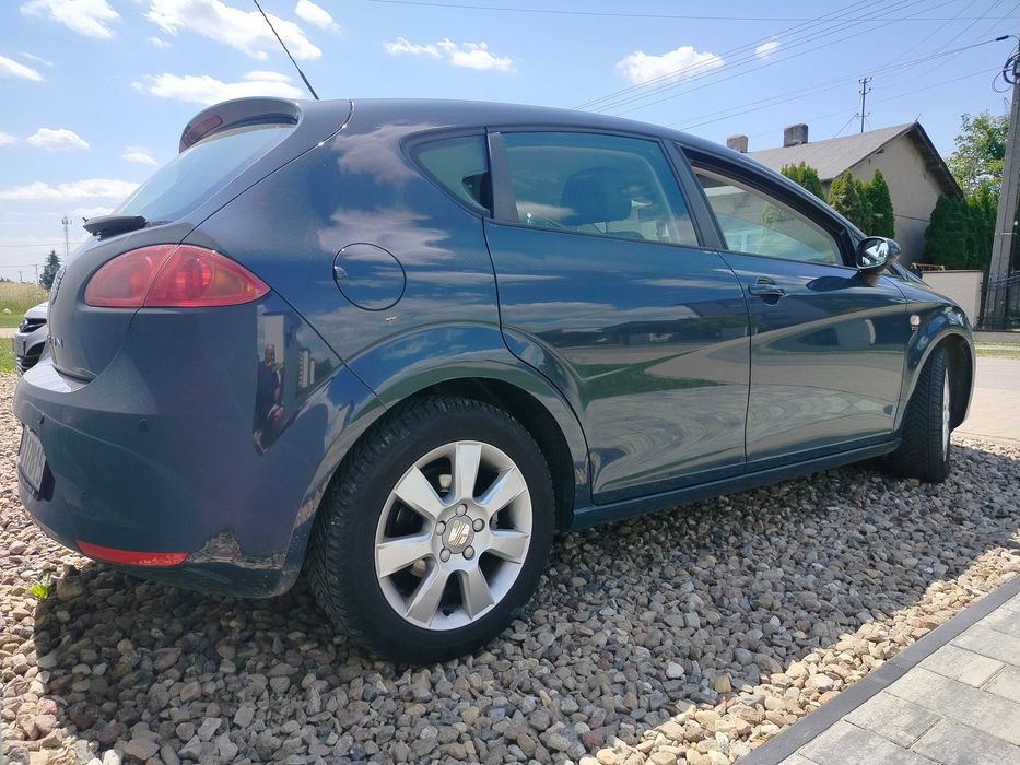 Samochód osobowy seat leon