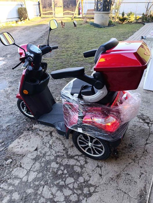 Електроскутер
Виробник Нім