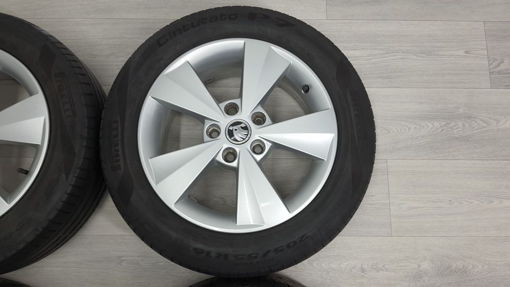 Диски р16 5/112 Skoda,Seat,VW,Audi з гумою Laufenn Fit IZ 205/60/16