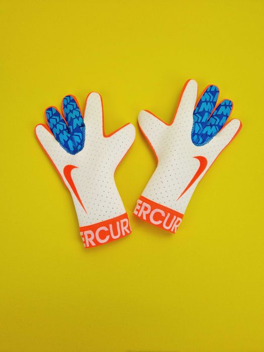 Rękawice Bramkarskie NIKE MERCURIAL Touch roz. 9