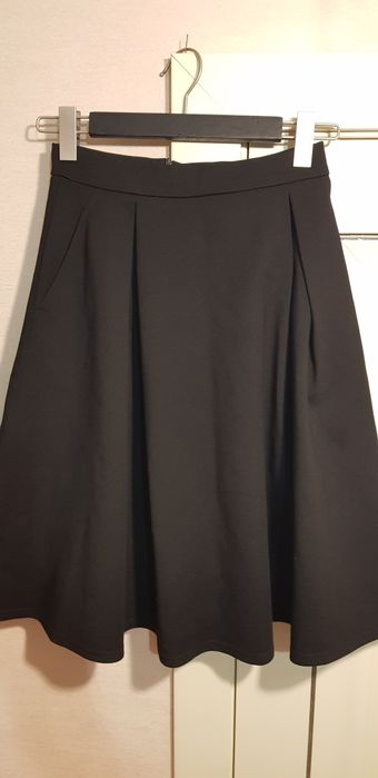 Юбка плотная чёрная