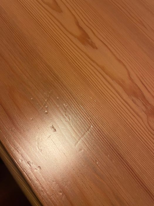 Conjunto mesa e 4 cadeiras