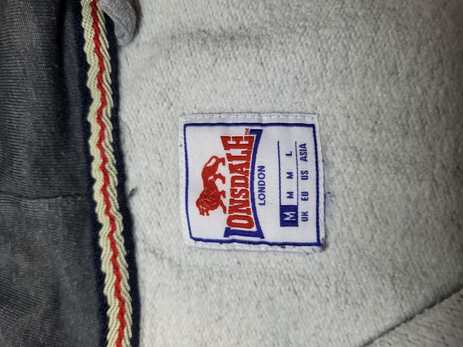 Вінтажна зіпка від Lonsdale