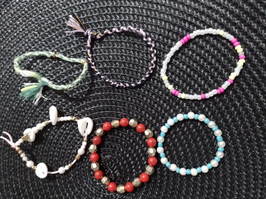 Zestaw bransoletek za 5 zł