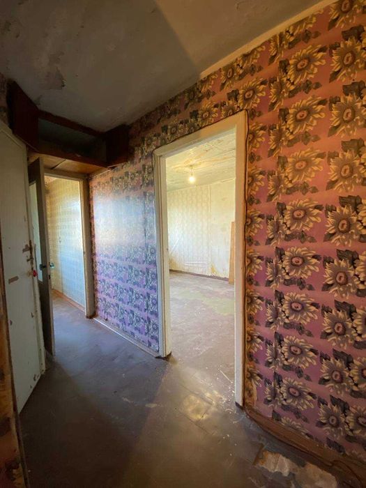 Продаётся трёхкомнатная квартира на ул. Тесленко, рядом с ЗАГСом.