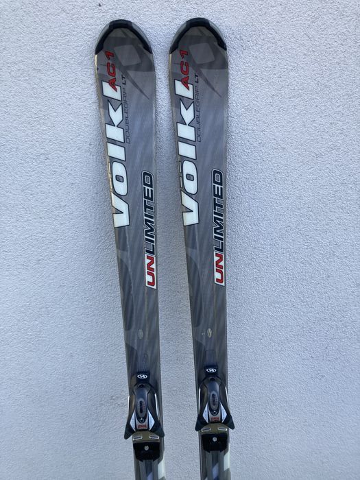 Narty zjazdowe Völkl 1630