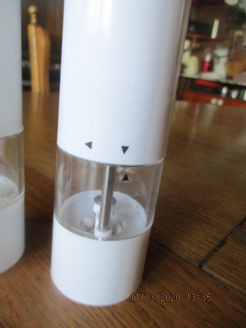 solniczki mlynki elektrycznedo soli,pieprzu